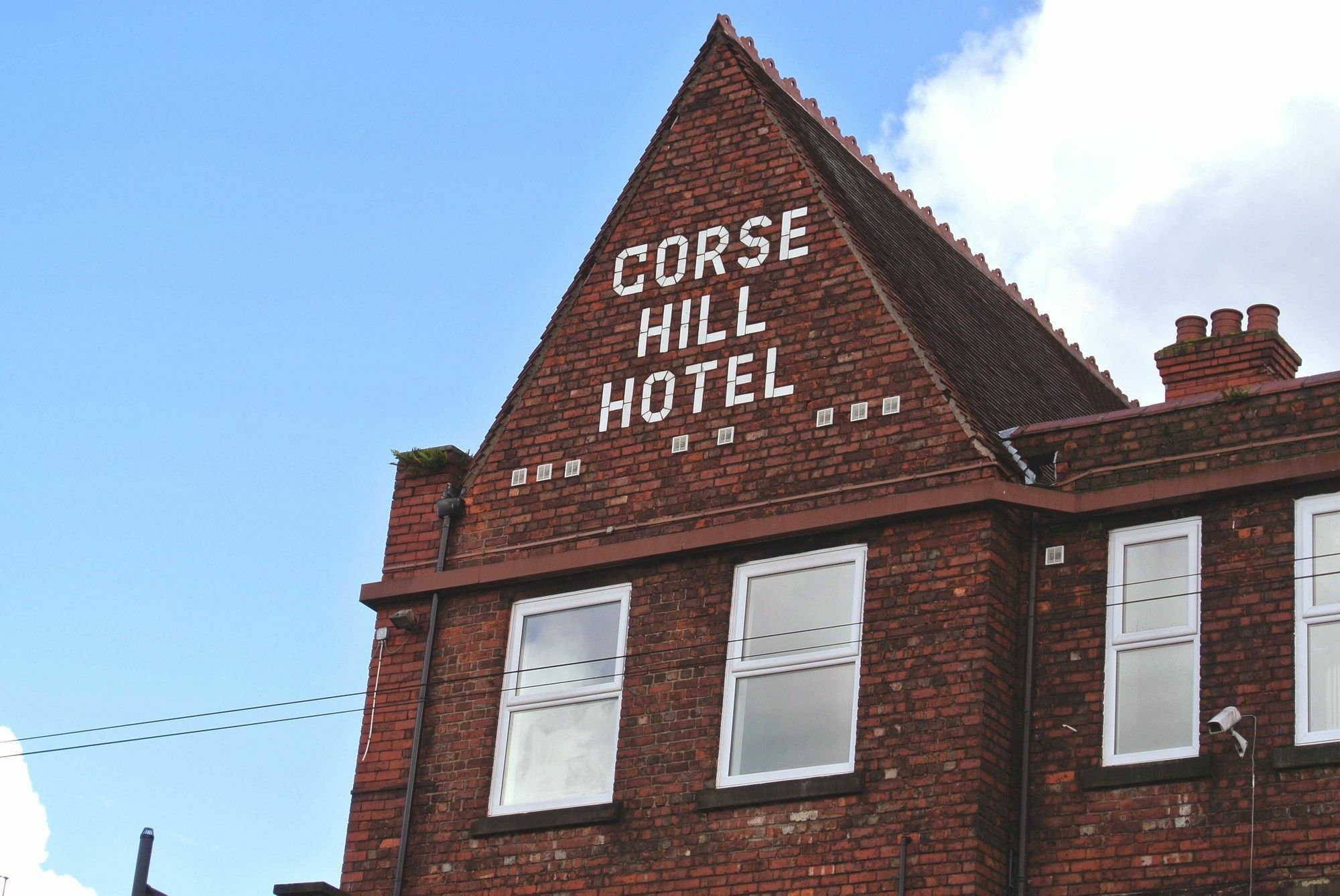 Approved Serviced Apartments Gorse Hill Манчестер Экстерьер фото
